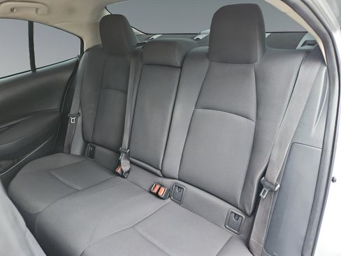 Used 2021 Toyota Corolla LE image 13