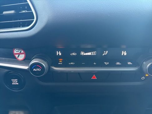 Used 2024 MAZDA CX-30 AWD 2.5 S w/ Select Sport Pkg image 12