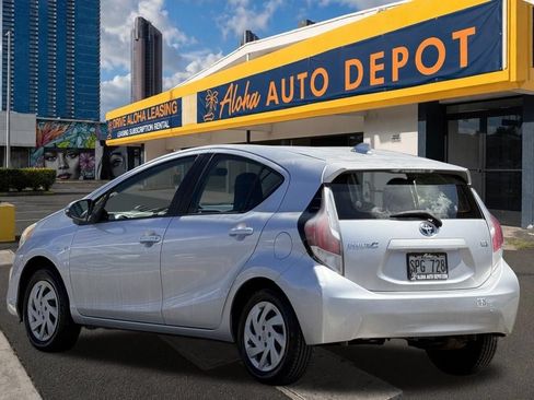 Used 2015 Toyota Prius C Four FWD image 3