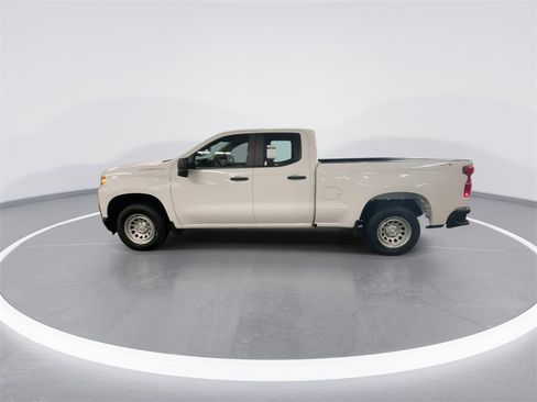 Used 2021 Chevrolet Silverado 1500 W/T w/ Trailering Package image 5