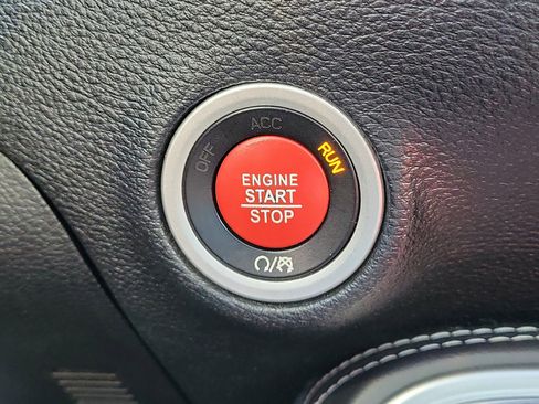 Used 2017 Dodge Challenger SRT Hellcat image 25