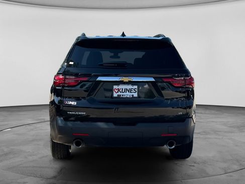 Used 2023 Chevrolet Traverse LT FWD image 8