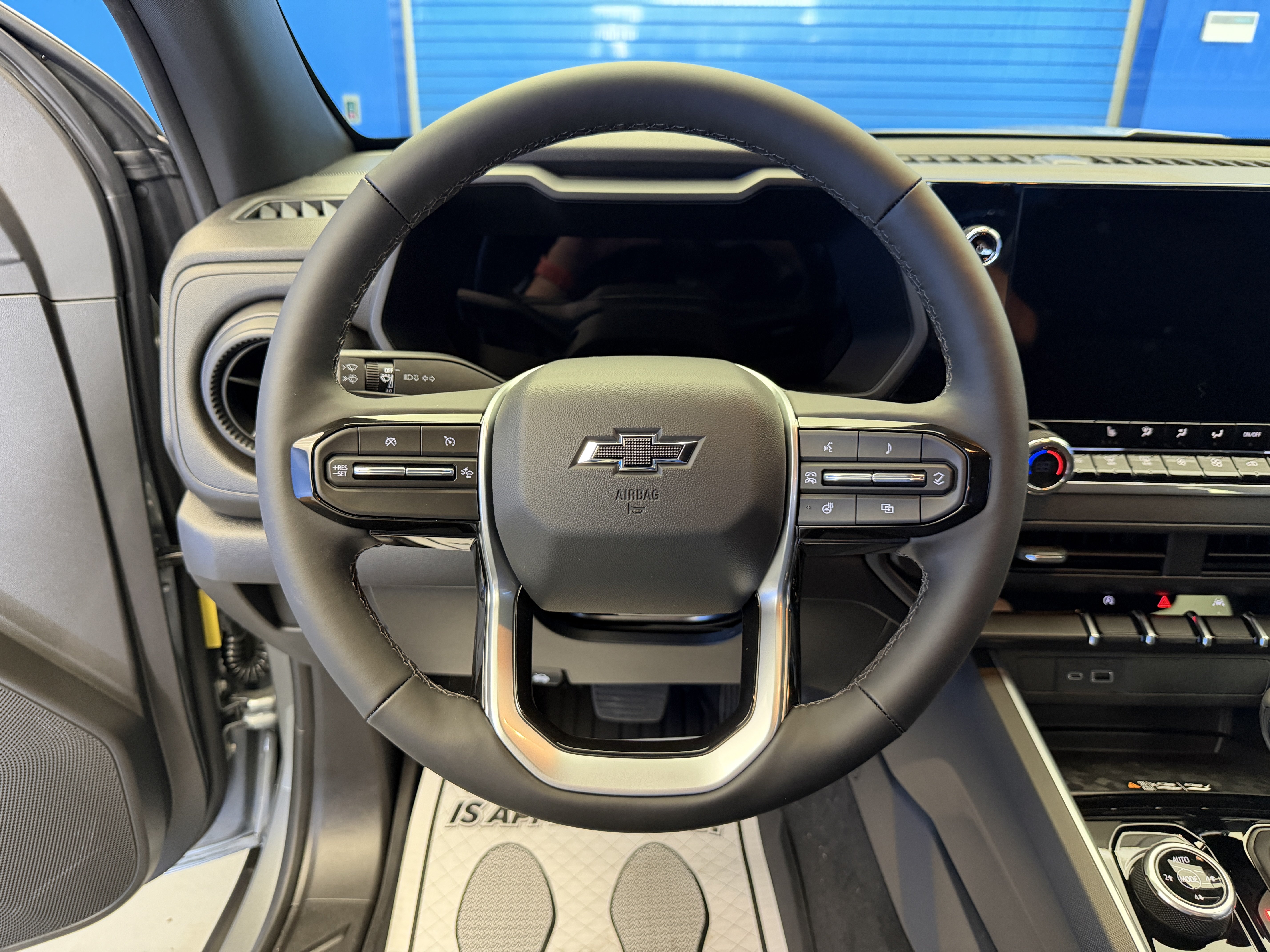 New 2026 Chevrolet Colorado Trail Boss AWD/4WD image 14