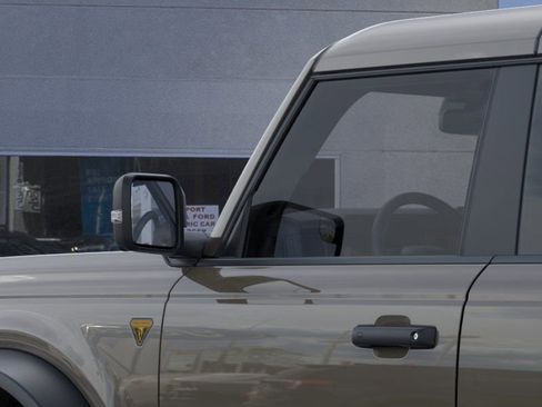 New 2025 Ford Bronco Badlands image 23