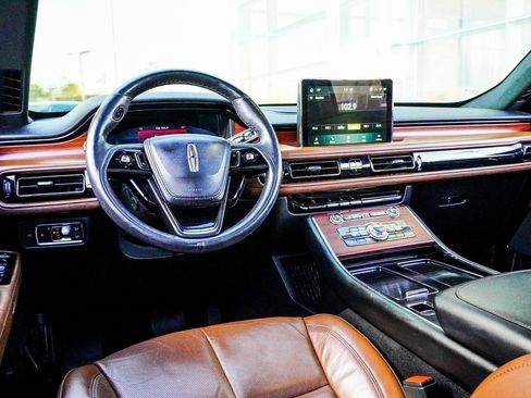 Used 2021 Lincoln Aviator Reserve w/ Equipment Group 208A image 16