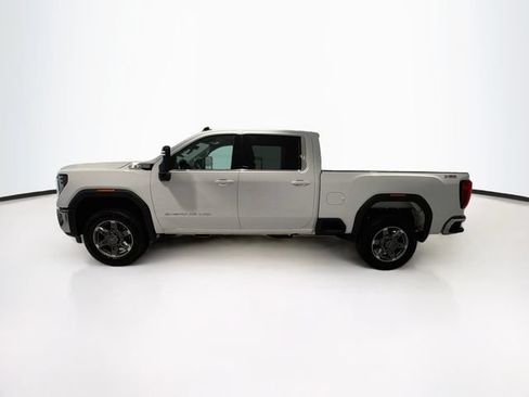 Used 2025 GMC Sierra 2500 SLE w/ SLE Value Package; AWD/4WD image 4