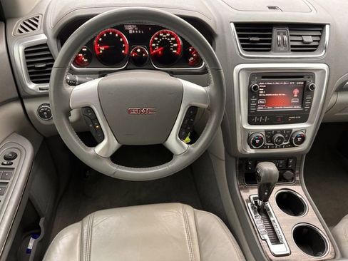 Used 2015 GMC Acadia SLT image 10