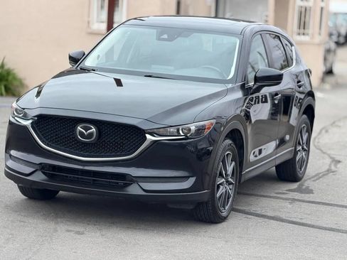 Used 2018 MAZDA CX-5 Touring w/ Preferred Equipment Package FWD image 6
