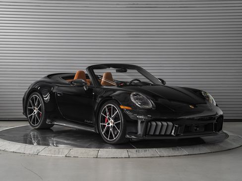 Used 2026 Porsche 911 Carrera 4 GTS AWD/4WD image 7