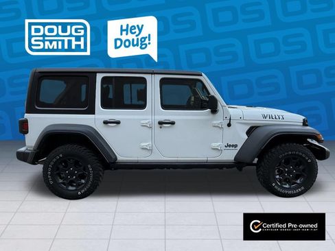 Used 2023 Jeep Wrangler Unlimited w/ Cold Weather Group AWD/4WD image 6