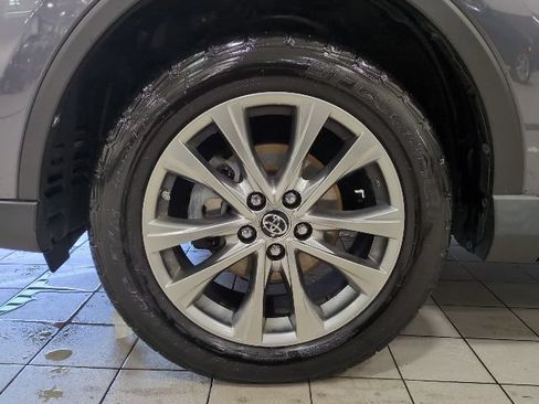 Used 2018 Toyota RAV4 Limited w/ Advanced Technology Package AWD/4WD image 24