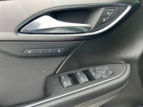 Used 2025 Buick Envision Sport Touring image 19