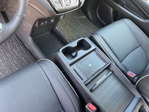 New 2026 Honda Odyssey Elite image 13