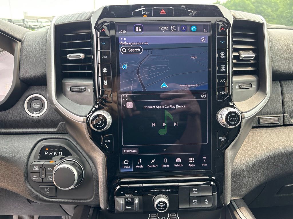 New 2026 RAM 1500 Big Horn AWD/4WD image 13