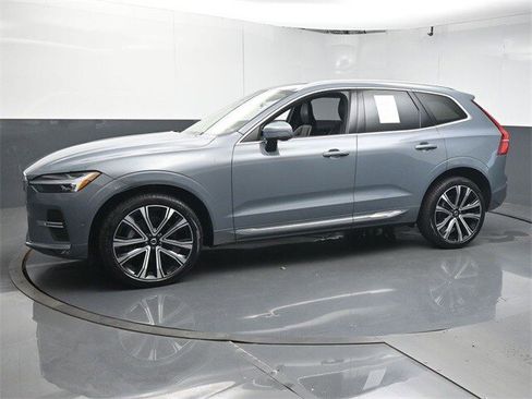Certified 2023 Volvo XC60 B5 Ultimate image 5