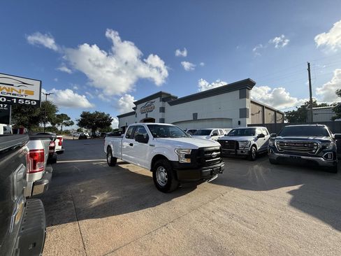 Used 2016 Ford F150 XL w/ Equipment Group 101A Mid AWD/4WD image 38