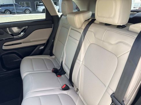 New 2026 Lincoln Corsair Premiere image 15