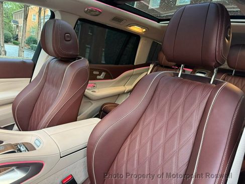 Used 2024 Mercedes-Benz Maybach GLS 600 Maybach GLS 600 4MATIC SUV image 23