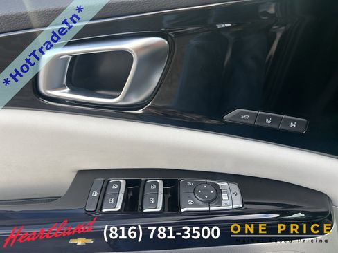 Used 2022 Kia Carnival SX Prestige image 15