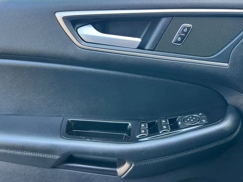 Used 2020 Ford Edge SEL w/ Convenience Package image 13