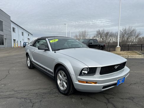 Used 2007 Ford Mustang Premium image 1