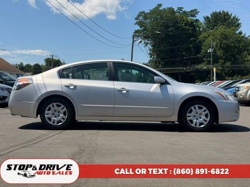Used 2010 Nissan Altima 2.5 FWD image 4