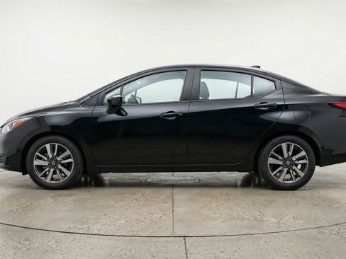 Used 2025 Nissan Versa SV FWD image 5