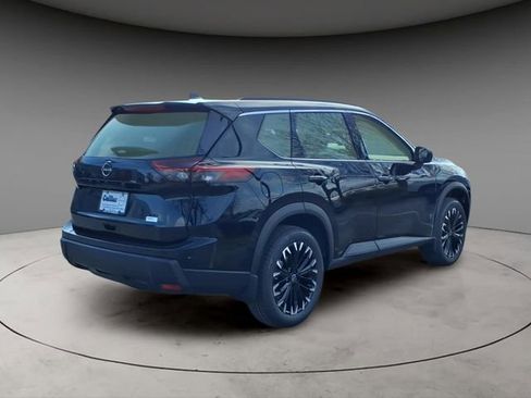 New 2026 Nissan Rogue Dark Armor image 9