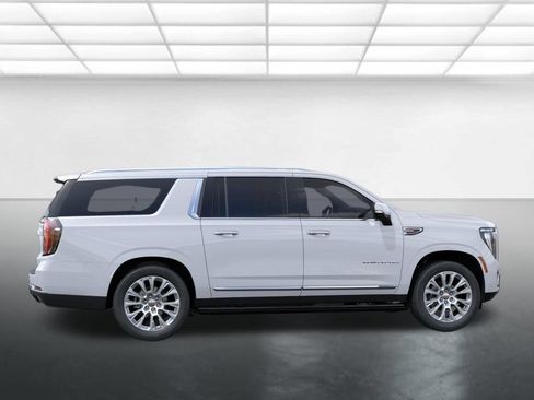 New 2026 GMC Yukon XL Denali w/ Denali Reserve Package AWD/4WD image 5