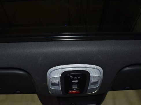 Used 2025 Hyundai Elantra Limited image 20