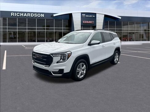 Used 2022 GMC Terrain SLE w/ Driver Convenience Package image 1