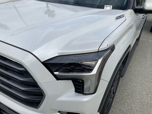 Used 2023 Toyota Sequoia Limited image 33