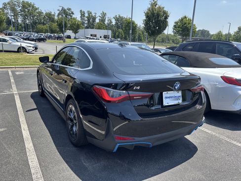 Used 2023 BMW i4 eDrive35 RWD image 14