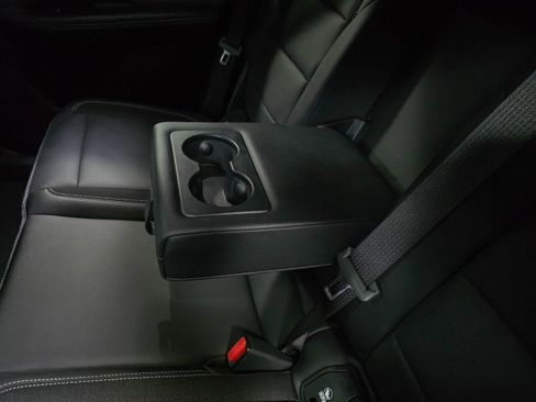 Used 2024 Chevrolet Blazer EV LT AWD/4WD image 17