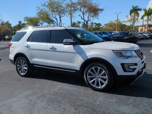 Used 2017 Ford Explorer Limited w/ Equipment Group 301A image 2