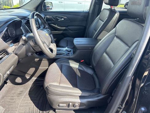 Used 2023 Chevrolet Traverse High Country AWD/4WD image 9