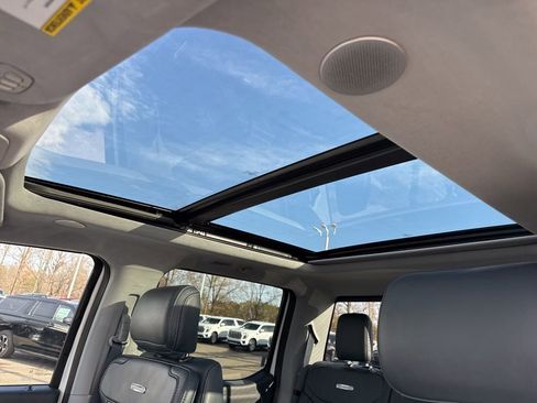 Used 2024 Ford F250 Limited image 11