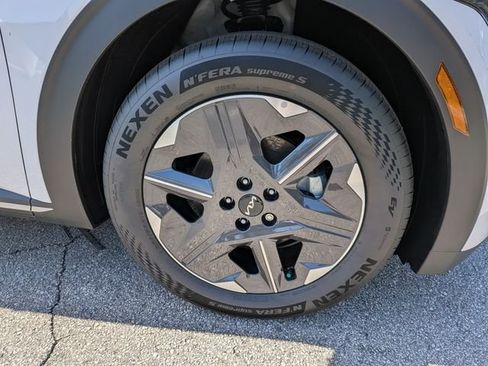 New 2026 Kia EV6 Light RWD image 11