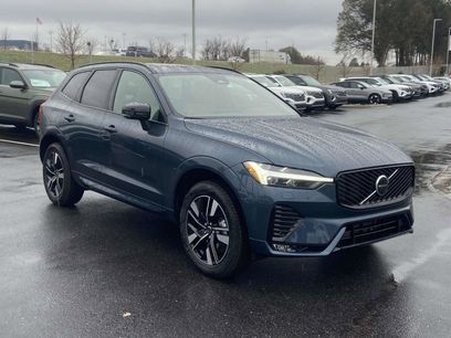 New 2026 Volvo XC60 B5 Core w/ Climate Package PRO