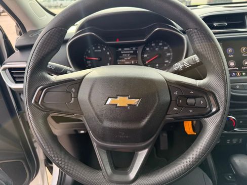 Used 2023 Chevrolet TrailBlazer LS image 22