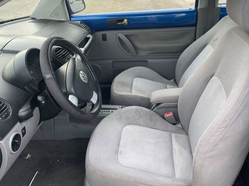 Used 2004 Volkswagen Beetle GLS image 2