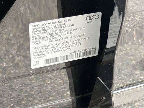Used 2025 Audi Q6 e-tron Premium Plus w/ Premium Plus image 20