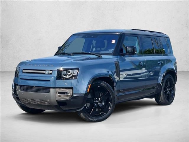 Used 2021 Land Rover Defender 110 X-Dynamic SE AWD/4WD image 1