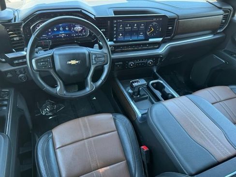 Certified 2024 Chevrolet Silverado 1500 High Country w/ Technology Package AWD/4WD image 11
