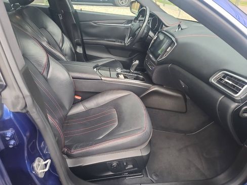 Used 2017 Maserati Ghibli S RWD image 33