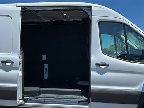 New 2026 Ford Transit 250 148 Medium Roof w/ Load Area Protection Package RWD image 12