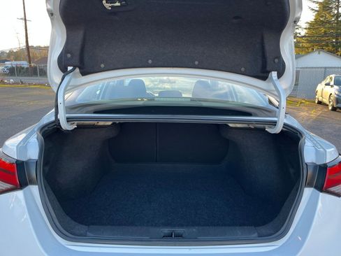 Used 2025 Nissan Sentra S image 29