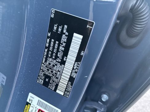 Used 2025 Toyota Grand Highlander AWD image 13