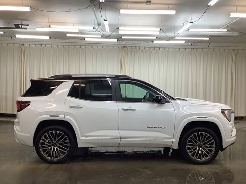 New 2026 GMC Terrain Denali image 5