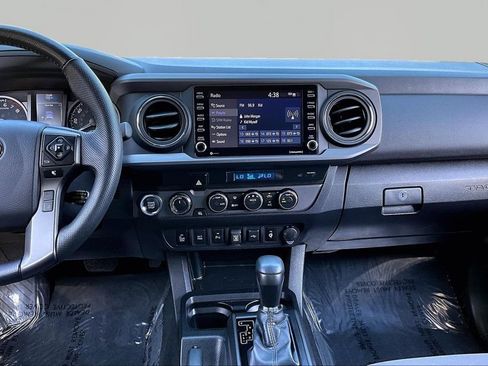 Used 2023 Toyota Tacoma TRD Off-Road w/ Technology Package AWD/4WD image 10
